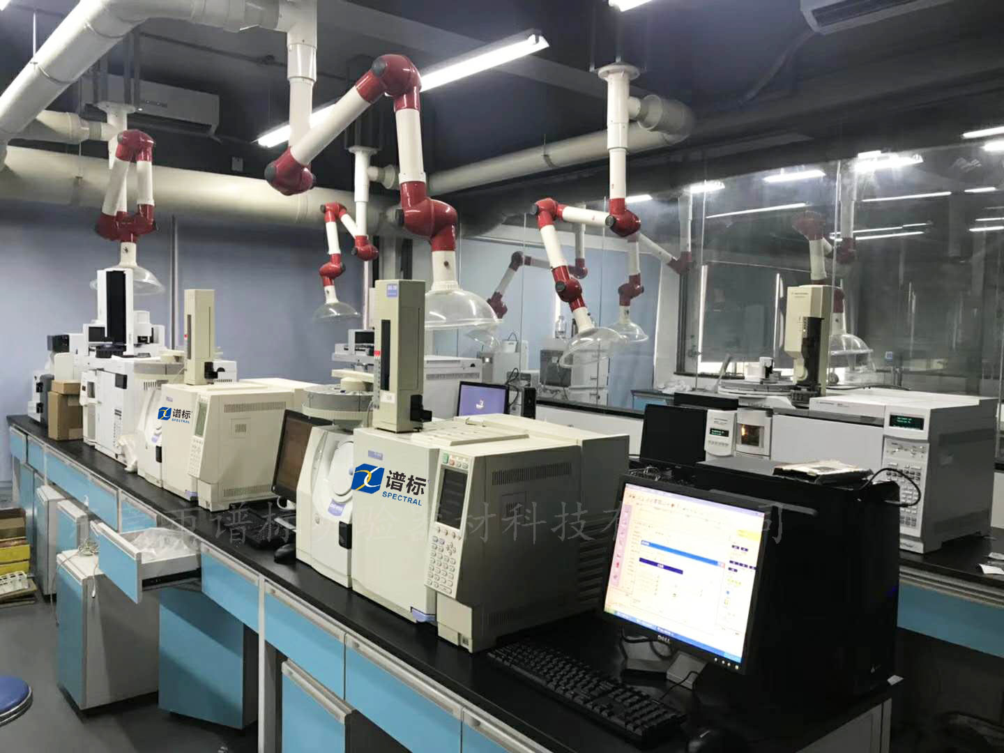 东莞某大型检测集团购买我司两台岛津GCMS-QP2010,一台岛津GC-2010+FID检测器