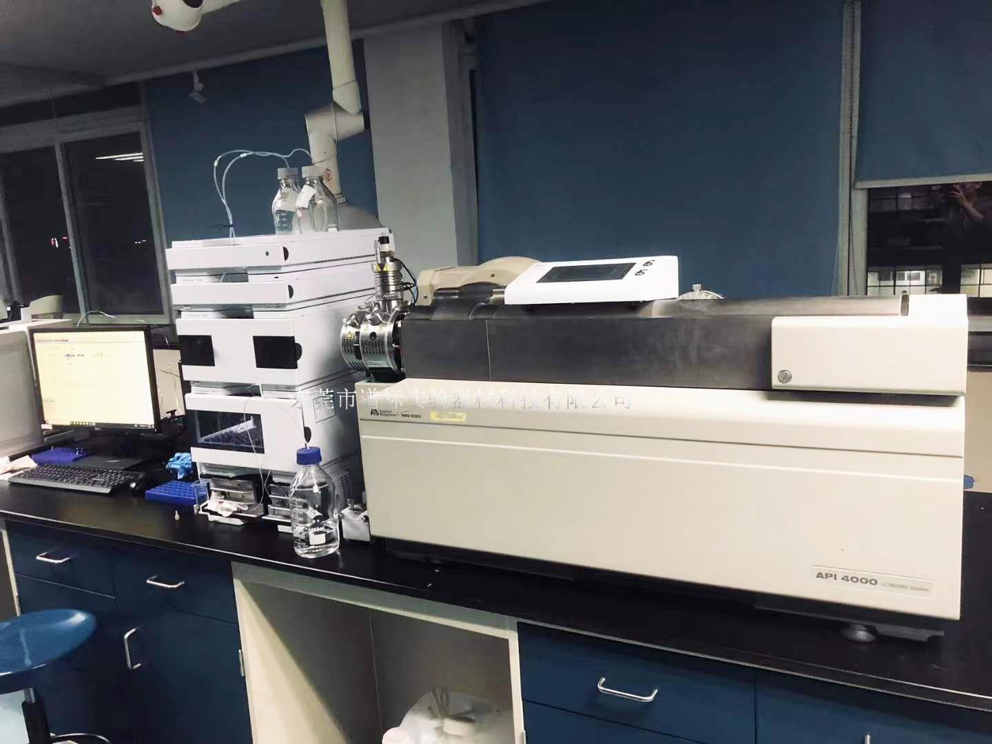 19日 SCIEX 的液质质/液相色谱质谱联用仪API4000（LCMSMS）/广州某高校安装调试完毕